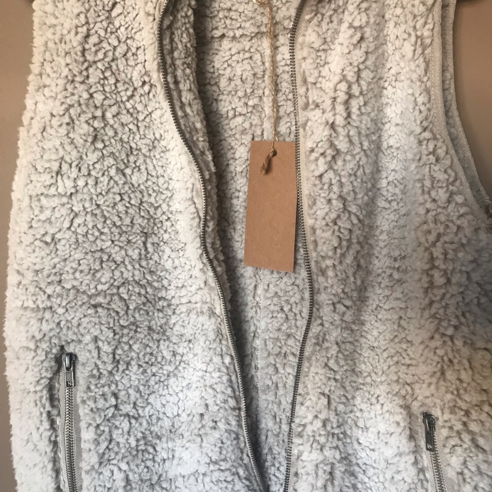 Open Front Wool Vest - Picture 4 of 6